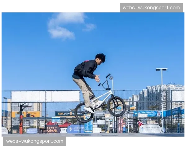 专访传奇摄影师弗雷德:用镜头记录BMX文化四十年变迁 专访传奇摄影师弗雷德:用镜头记录BMX文化四十年变迁